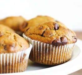 pumpkin-chip-muffins