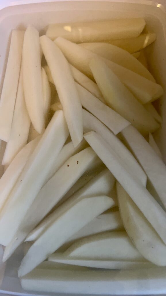 soaking homemade french fries for the air fryer